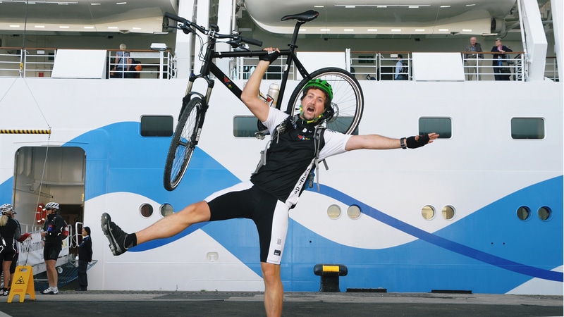 Bastian als Biking-Guida auf AIDAmar 2015